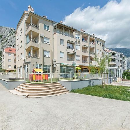 Apartments Cetina أوميس المظهر الخارجي الصورة