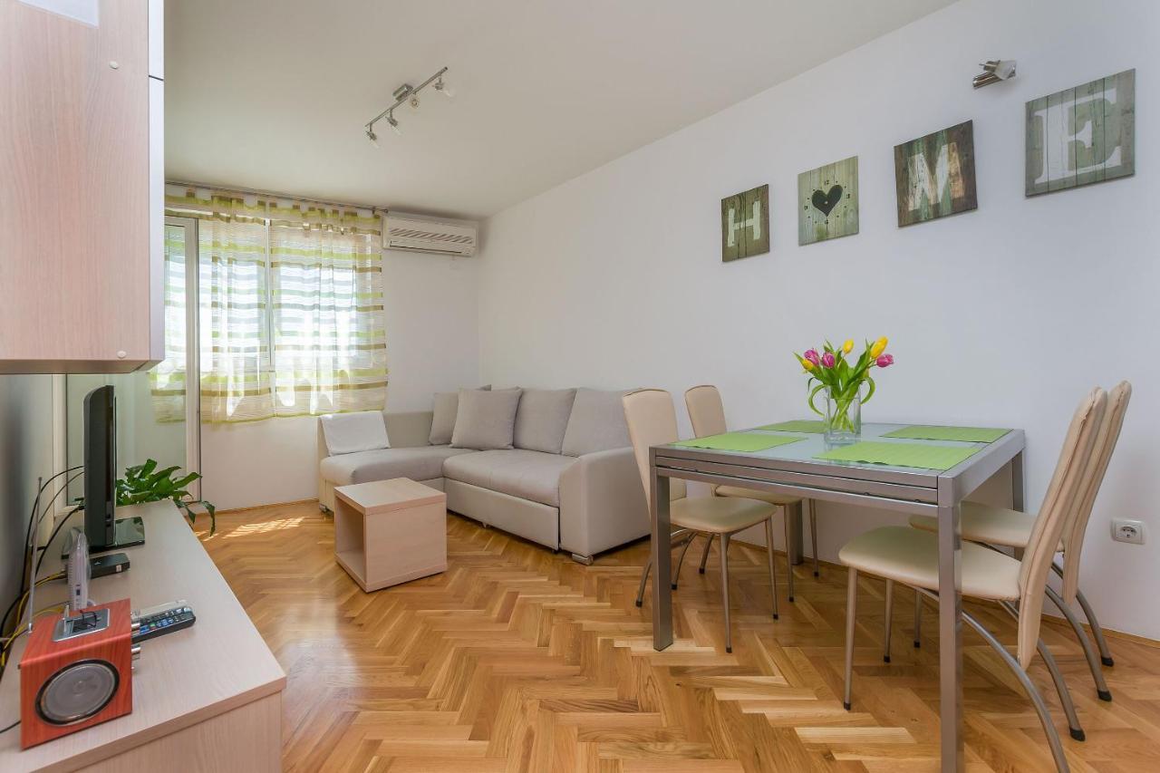 Apartments Cetina أوميس المظهر الخارجي الصورة